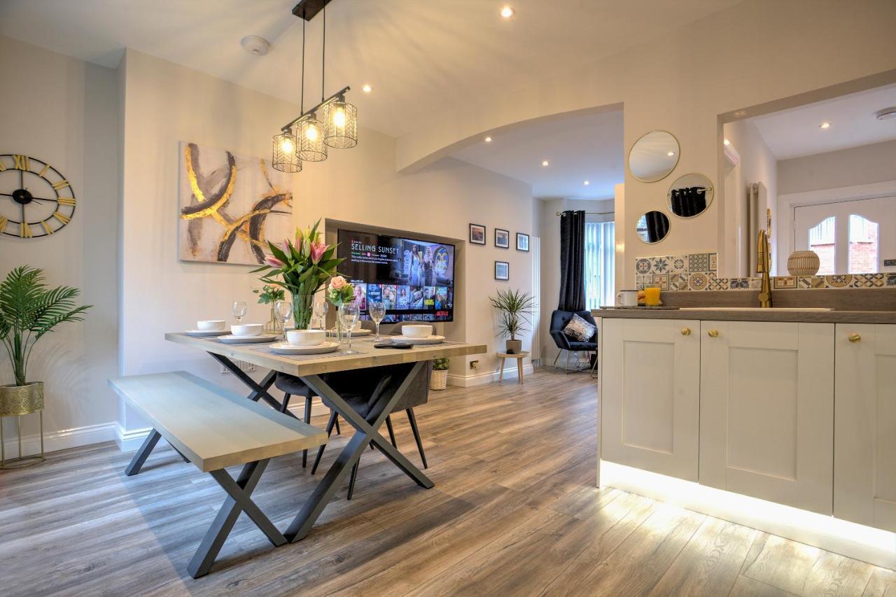 The Belfast Boutique Central Cozy Sleeps7 (Adults Only) Buitenkant foto