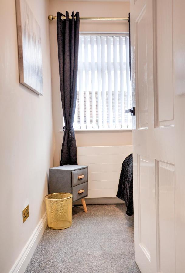 The Belfast Boutique Central Cozy Sleeps7 (Adults Only) Buitenkant foto