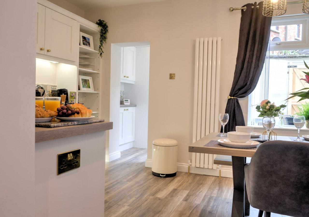 The Belfast Boutique Central Cozy Sleeps7 (Adults Only) Buitenkant foto
